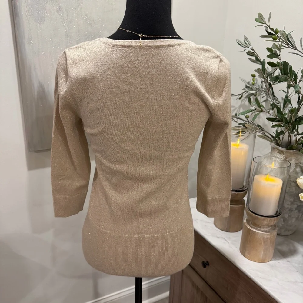 WHBM Women's Metallic Gold Shimmer Sweetheart Neck 3/4 Sleeve Knit Top Size S - Picture 2 of 6